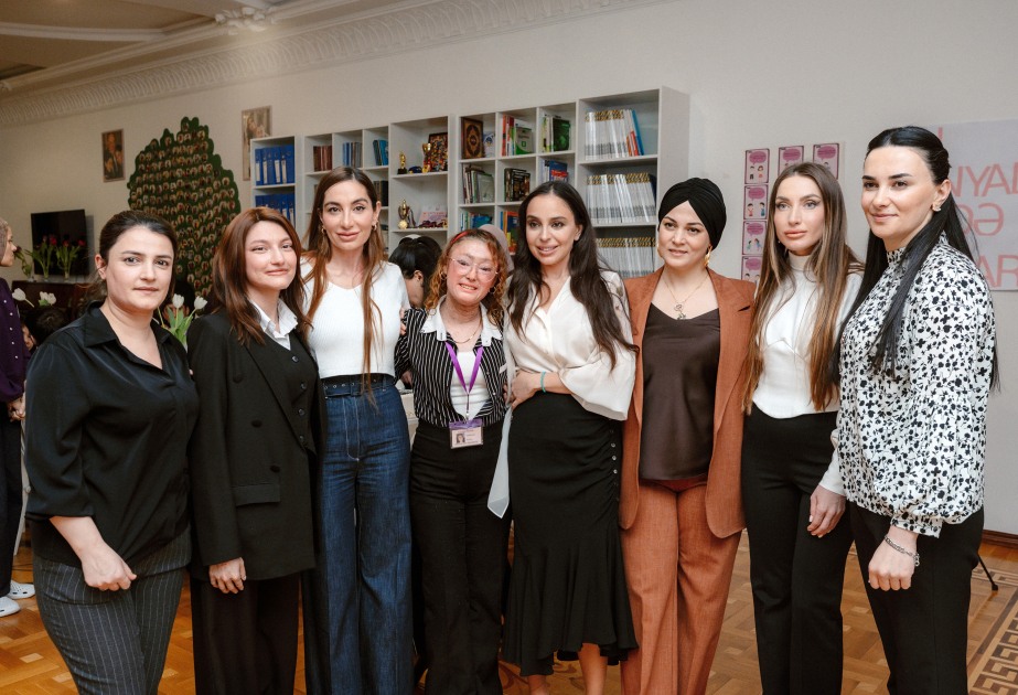 Leyla Aliyeva, Arzu Aliyeva y Alena Aliyeva visitaron el Centro "Support for Living"