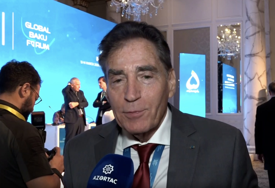 Ex primer ministro de Rumanía: “La contribución de Azerbaiyán a la seguridad energética es muy importante para Europa”