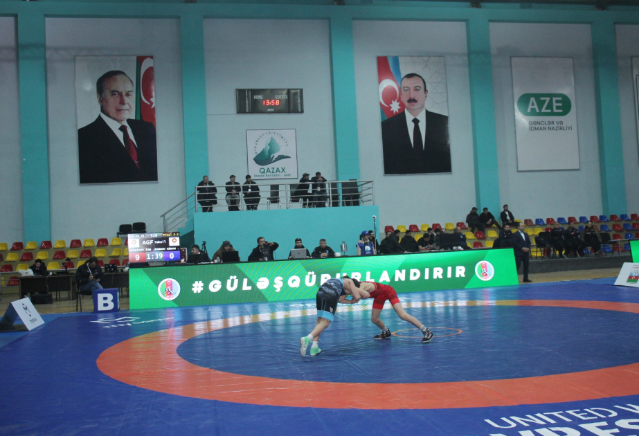 Yunan-Roma və sərbəst güləş üzrə U15 ölkə birinciliyinin qalibləri mükafatlandırılıb