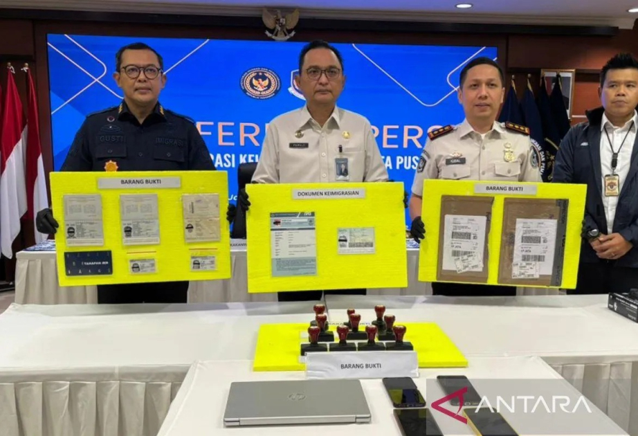 C. Jakarta Immigration arrests Pakistani national for passport forgery
