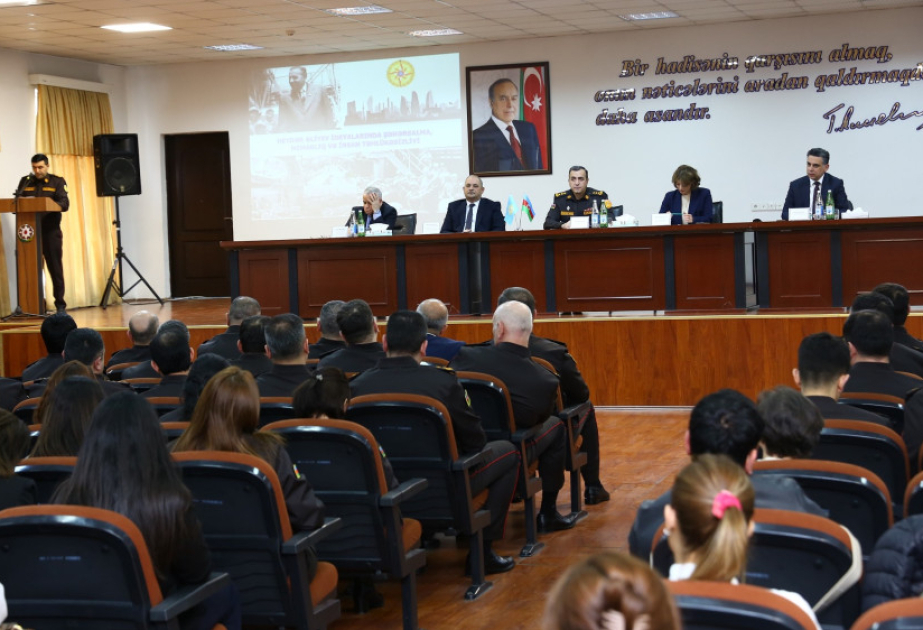 FHN-in Bakı Regional Mərkəzində “Şəhərsalma və Memarlıq İli”ndə qarşıda duran məsələlərdən danışılıb