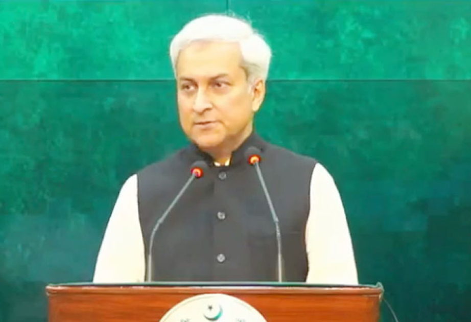 Pakistan urges restraint, diplomacy amid Middle East crisis