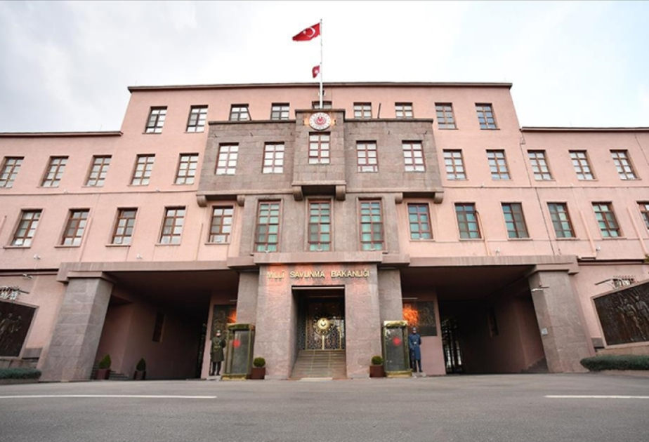 La Türkiye affirme que l'OTAN a intercepté des missiles balistiques tirés depuis l'Iran vers l'espace aérien turc