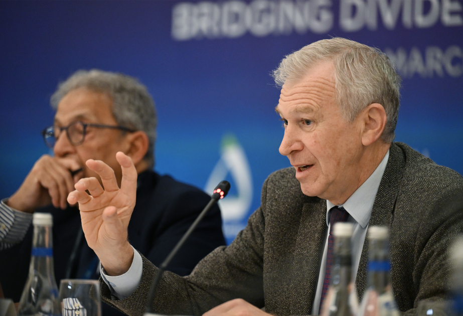 Belçikanın sabiq Baş naziri: Azərbaycan regionda sabitlik adası kimi Avropa İttifaqının xüsusi diqqətinə layiqdir