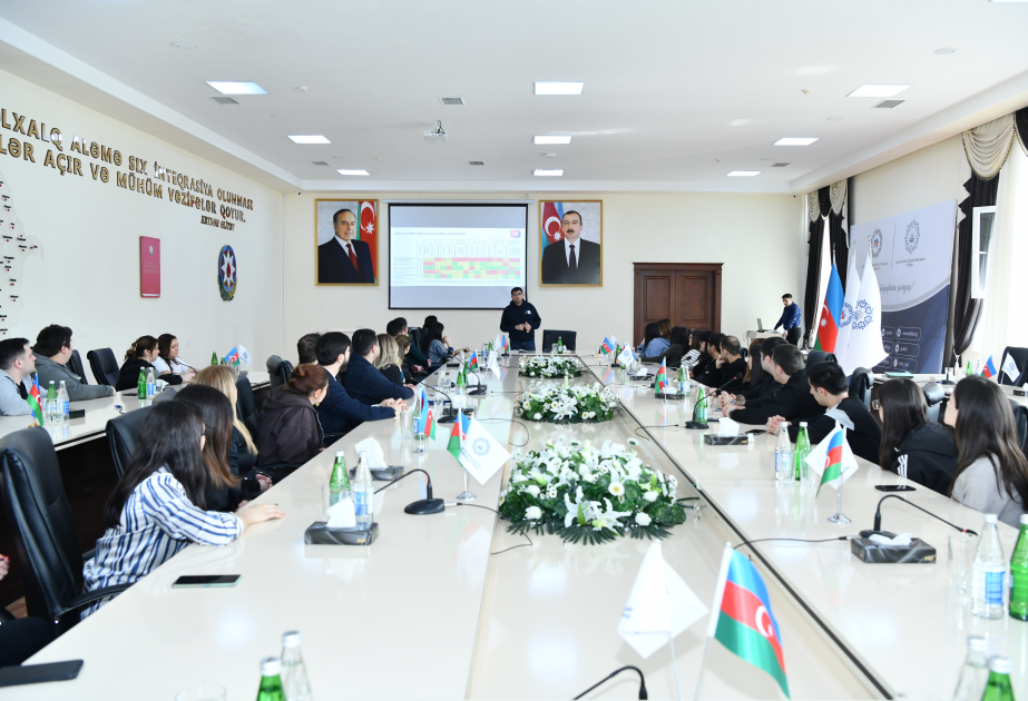 ADNSU-nun gənc müəllimləri universitetin Strateji İnkişaf Planı haqqında məlumatlandırılıb