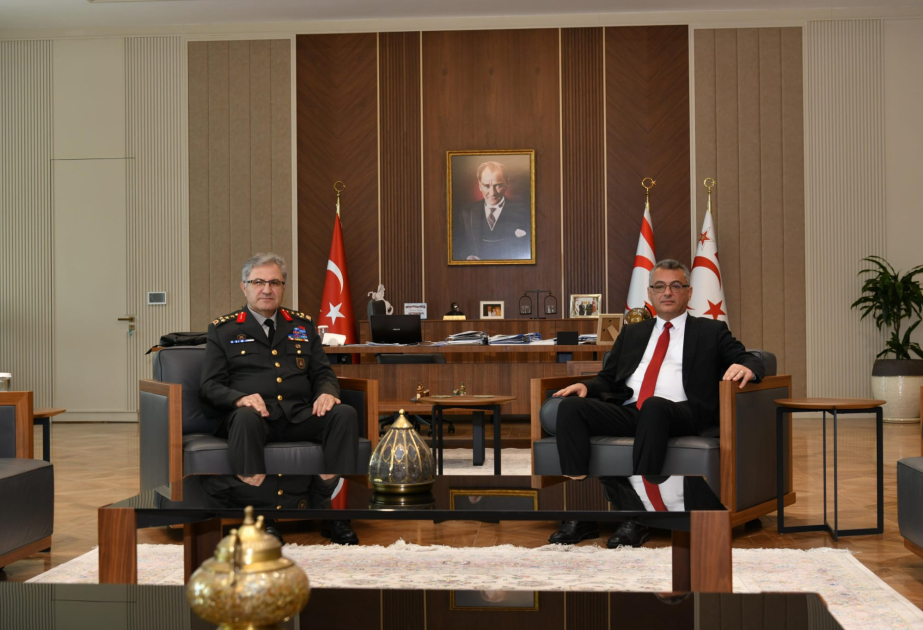 Türkiyə Quru Qoşunları komandanı Şimali Kiprdəki hərbi hissələrdə inspeksiya aparıb