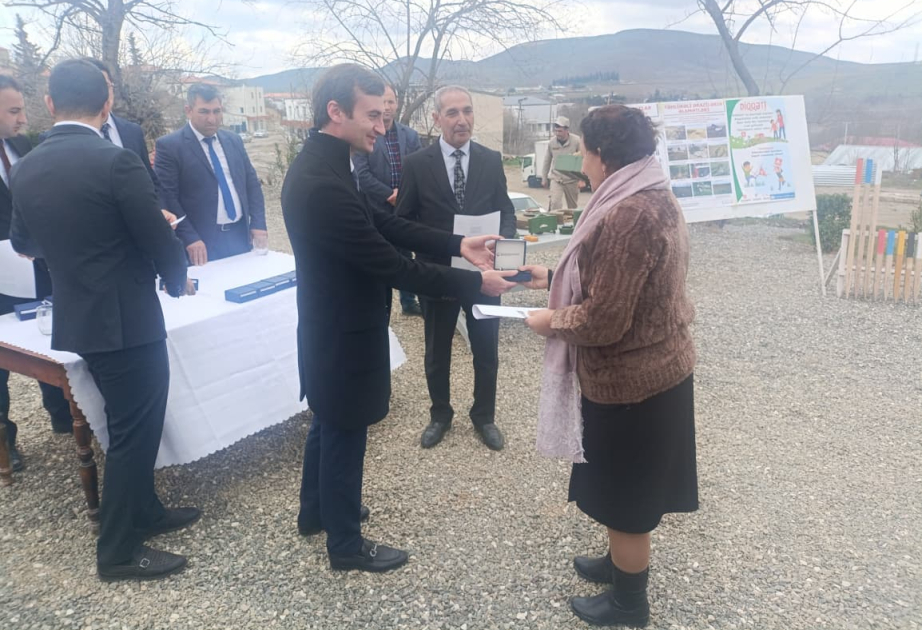 11 families receive keys to new homes in Khojavend village