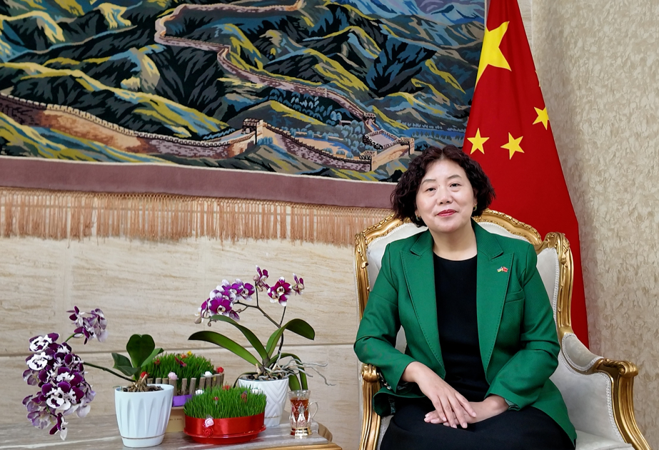 La Embajadora de la República Popular China felicita al pueblo azerbaiyano por la fiesta Novruz
