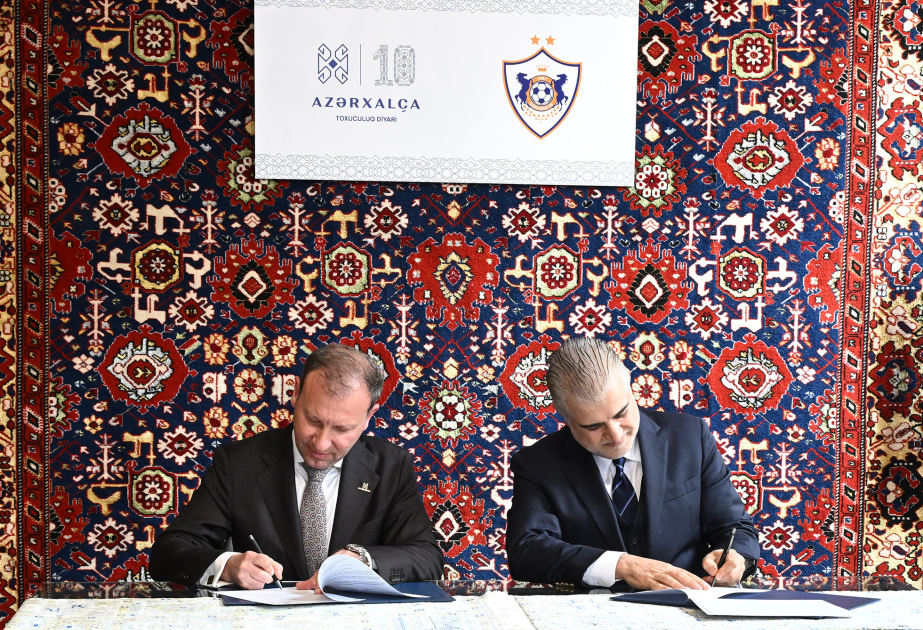 Azerkhalcha y Qarabağ FK firman un memorando de cooperación