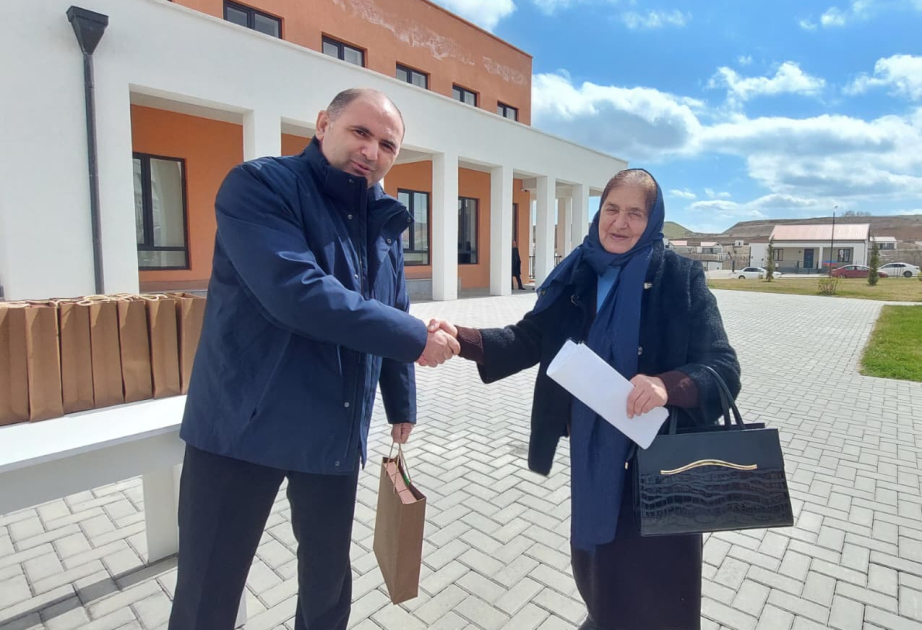 30 weitere Familien in Dorf Horovlu im Bezirk Jabrayıl angesiedelt