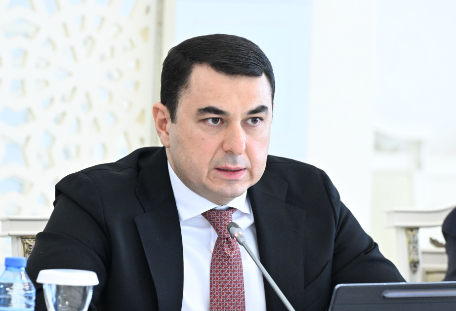 Adil Kərimli: İncəsənət məktəblərində keyfiyyətin yüksəldilməsi məqsədilə islahatlara başlanılıb