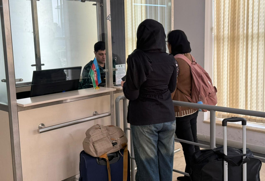Continúa la evacuación de ciudadanos extranjeros desde Irán