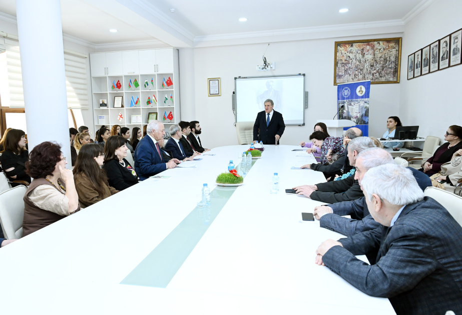 Akademik: Səməd Vurğun Azərbaycan ədəbiyyatında yeni məktəb yaratmış fenomen şəxsiyyətlərdən biridir