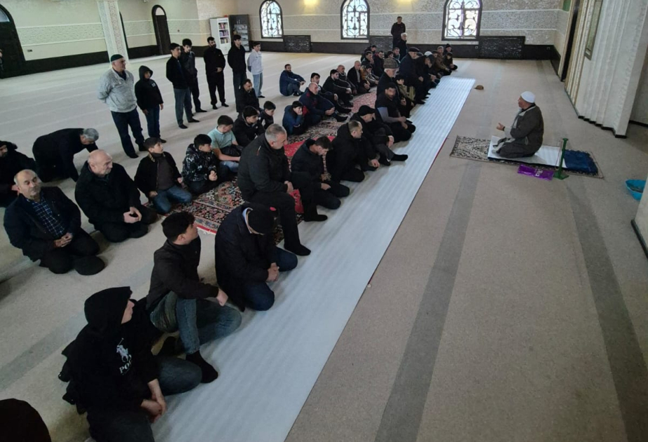 В Джебраиле и Зангилане совершен праздничный намаз