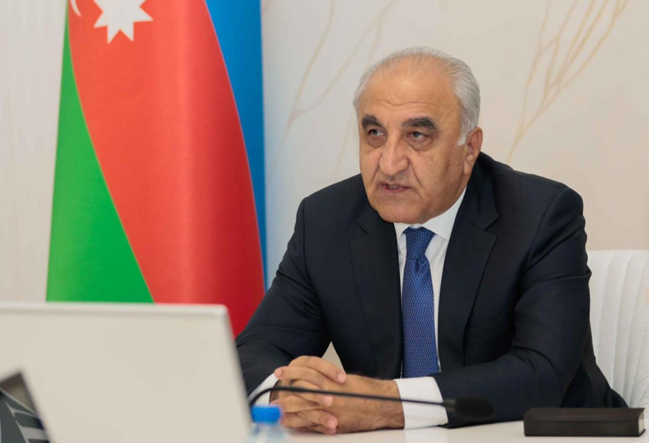 UNEC-in rektoru: Əməkhaqqı artımı insan kapitalına investisiyadır