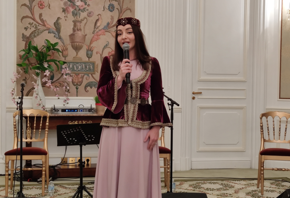Las tradiciones de Novruz de Azerbaiyán fueron demostradas en un evento festivo en París