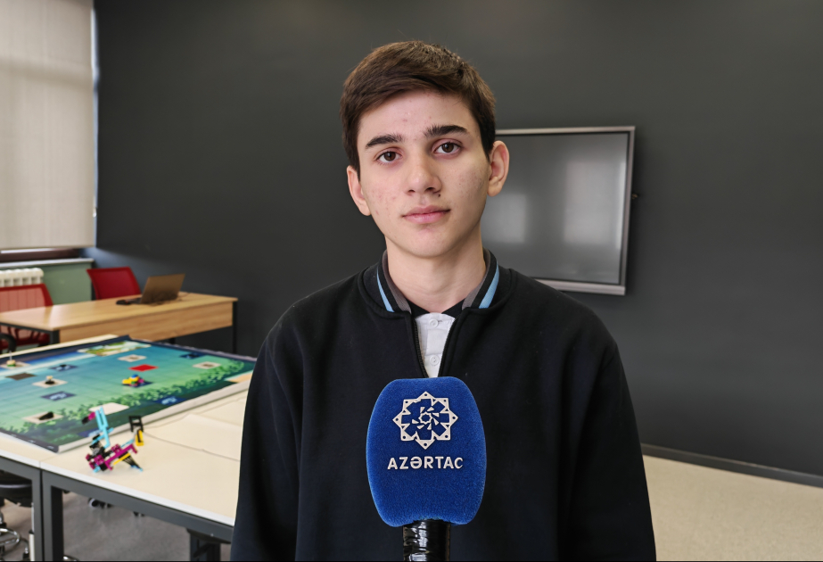 Şuşalı məktəbli: Arzum peşəkar musiqiçi olmaqdır VİDEO