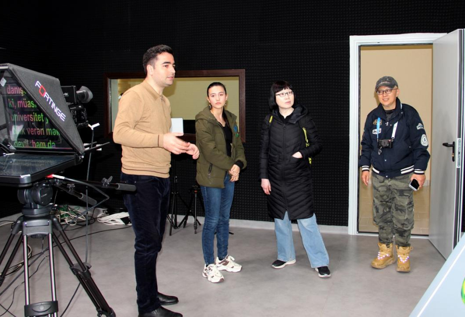 Chinas Xinhua-Agentur prüft Medienkooperation mit Universität in Ganja