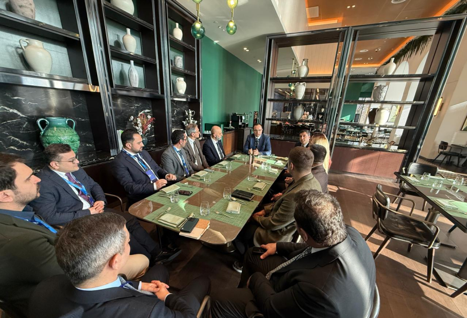 Se establecen nuevos contactos entre empresarios de Azerbaiyán, Italia y Asia Central