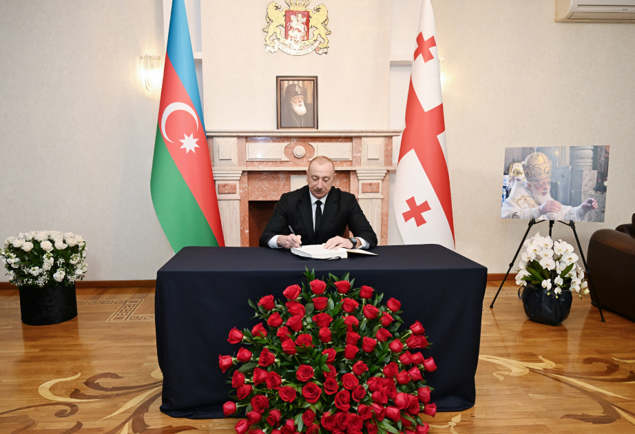 Präsident Aliyev kondoliert nach Tod von Ilia II. VIDEO