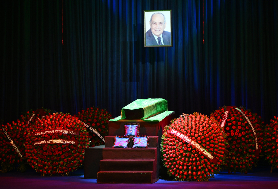 Cérémonie d'adieu en l’honneur de Rassim Balaïev, Artiste du peuple VIDEO