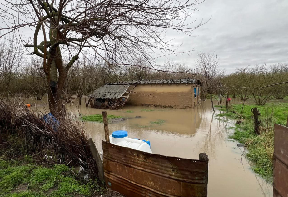 库萨雷泥石流：电力系统和供水系统遭到严重破坏