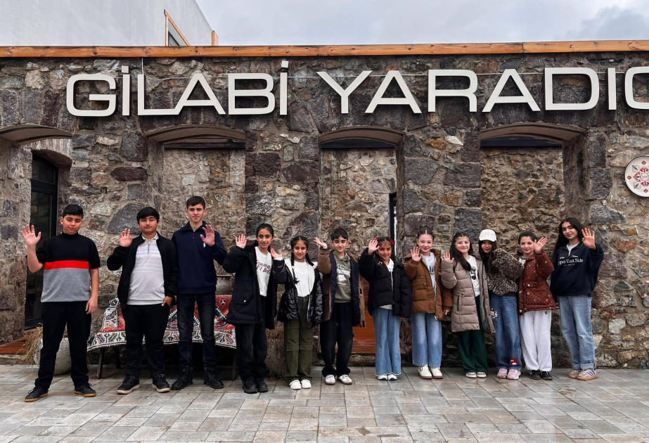 拉钦中小学生假期的快乐时光