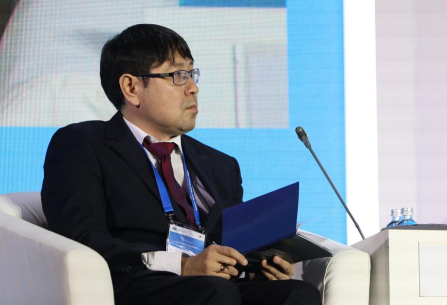 Qazaxıstanlı ekspert: Bazar mövcud şəraitə uyğunlaşır və yaxşı xəbərlər gözləyir