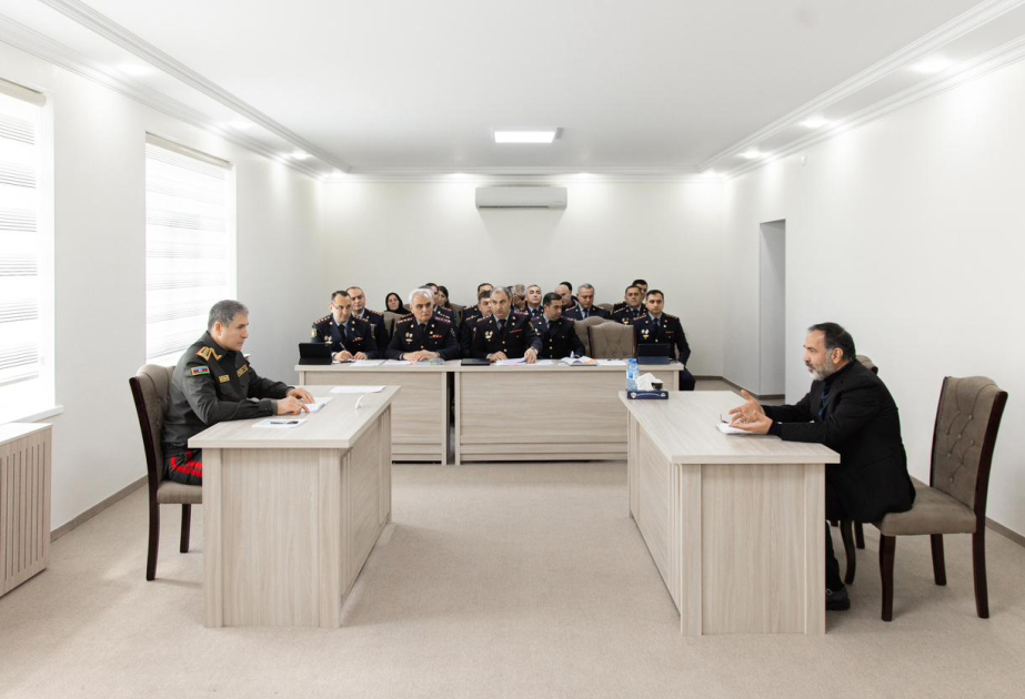 Daxili işlər naziri Cəlilabadda vətəndaşların müraciətlərini dinləyib və gənclərin arasından seçim edib