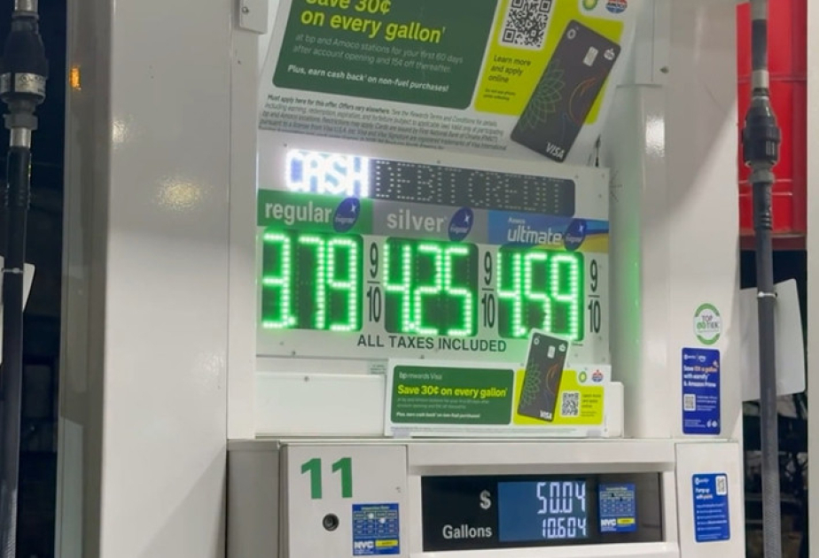 “Politico”: Tramp administrasiyası neftin qiymətlərinin bir barel üçün 200 dollara qalxması ehtimalını müzakirə edir