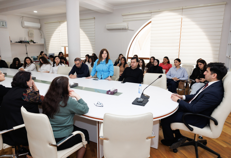 Rəqəmsallaşma dövrünün çağırışları - Ədəbiyyat İnstitutunda elmi seminar