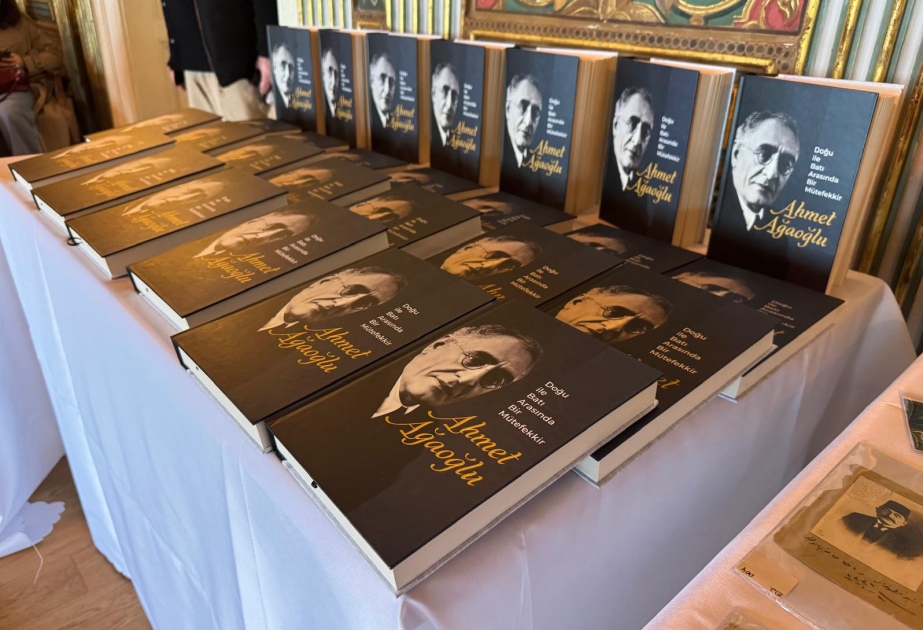 В Стамбуле презентована книга об Ахмед беке Агаоглу ВИДЕО