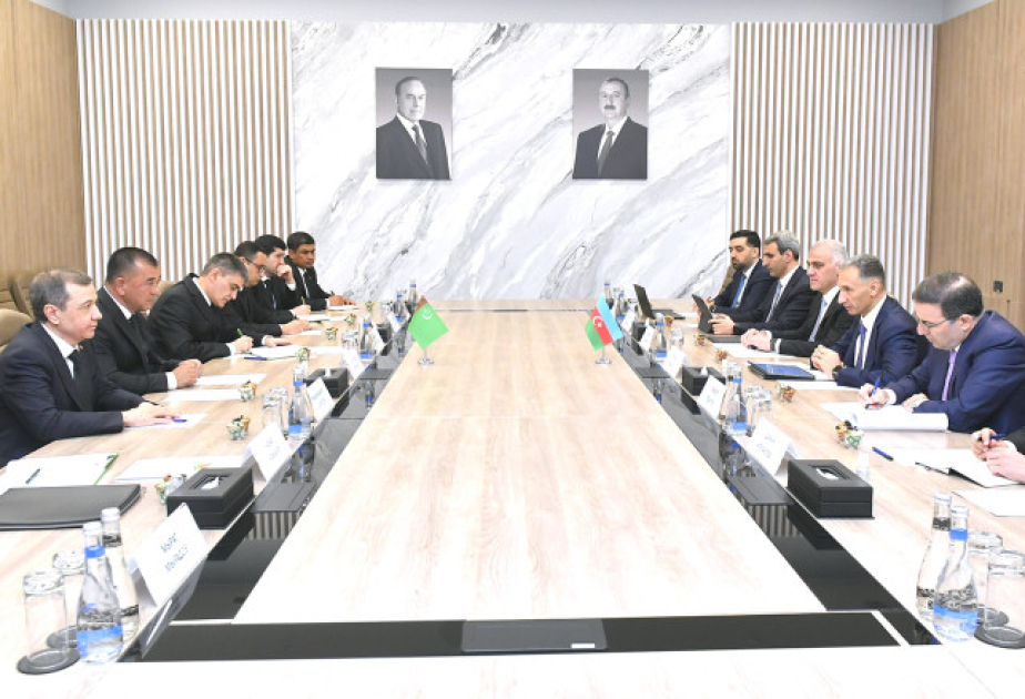 أذربيجان وتركمانستان تبحثان تعزيز التعاون في قطاع النقل