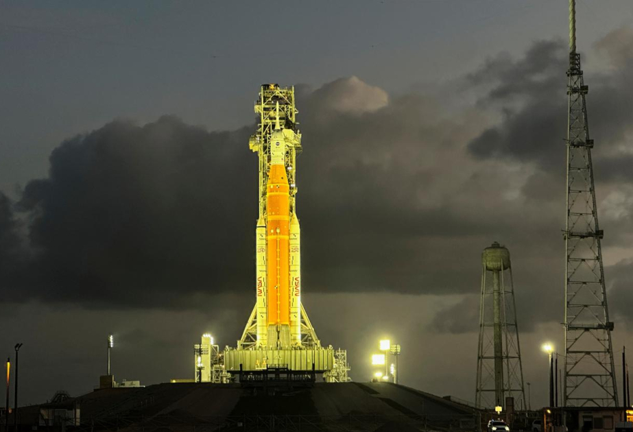 NASA launches Artemis II, marking astronauts’ 1st flight to moon since 1972 VIDEO