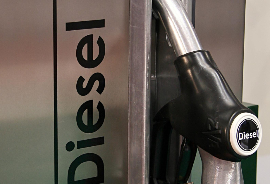 Slovakiya xarici qeydiyyatlı avtomobillər üçün dizel yanacağının qiymətini qaldırıb