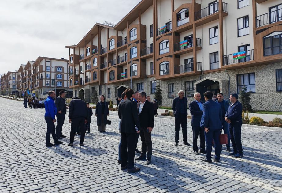 Grand retour : 27 familles s’installent dans la ville de Kelbedjer