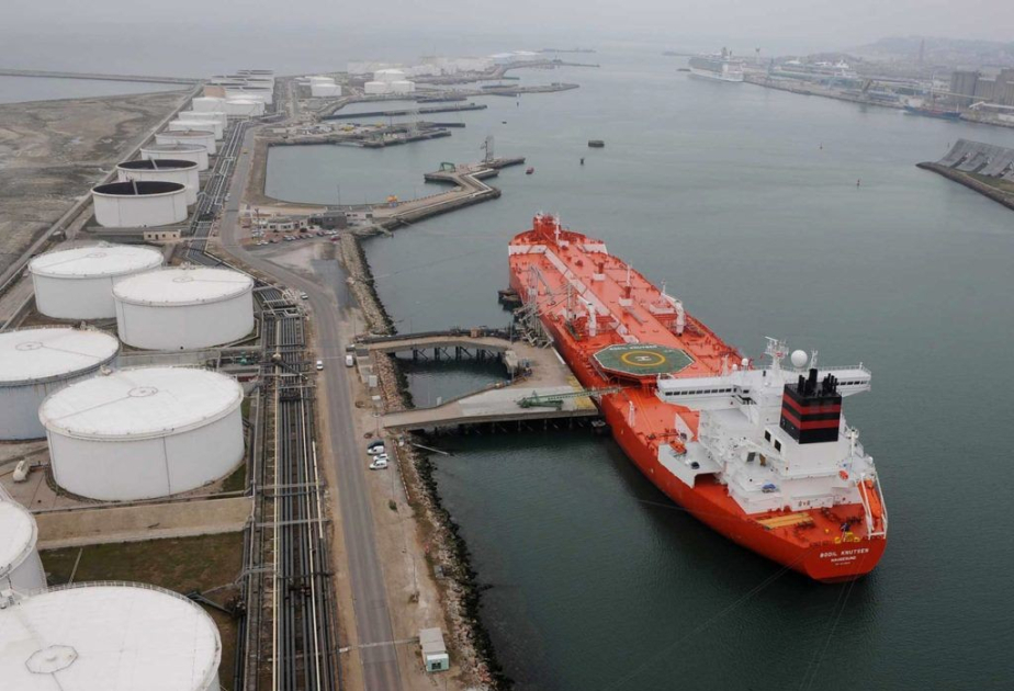 Reuters: Сокращение добычи нефти в России неизбежно из-за ударов беспилотников