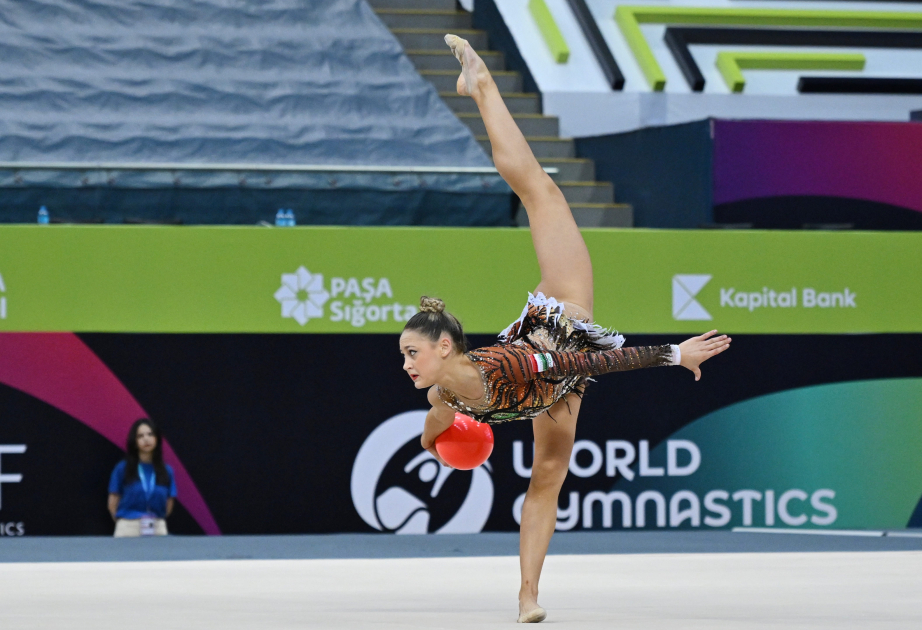 Bakıda bədii gimnastika üzrə beynəlxalq turnir start götürüb VİDEO