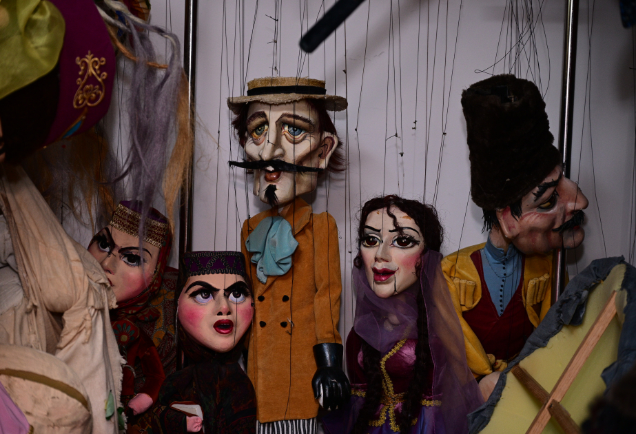 Kiçik kuklalar, böyük sənət: Kukla Teatrının 95 illik salnaməsi-  REPORTAJ  VİDEO