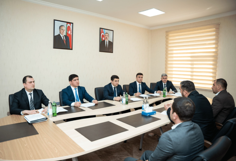 Ədliyyə naziri Xaçmazda vətəndaşların müraciətlərini dinləyib