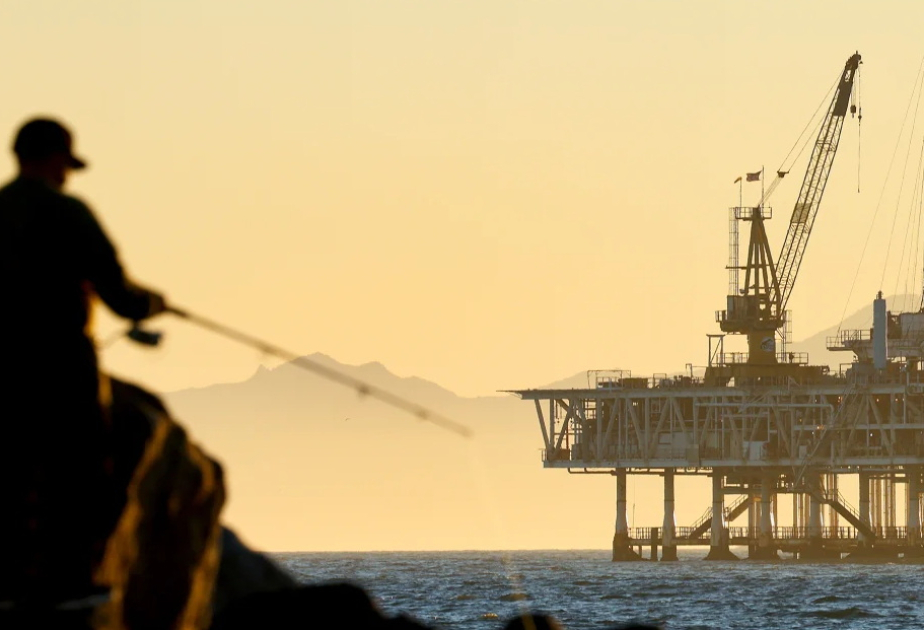 Milyonlarla dollar əlavə gəlir və yoxsullaşma riski: Neftin iki üzü