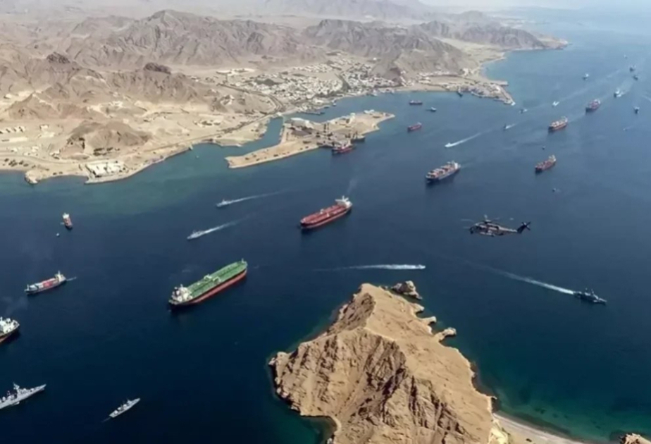 İran Hörmüz boğazında keçidi ölkələrə görə məhdudlaşdırır