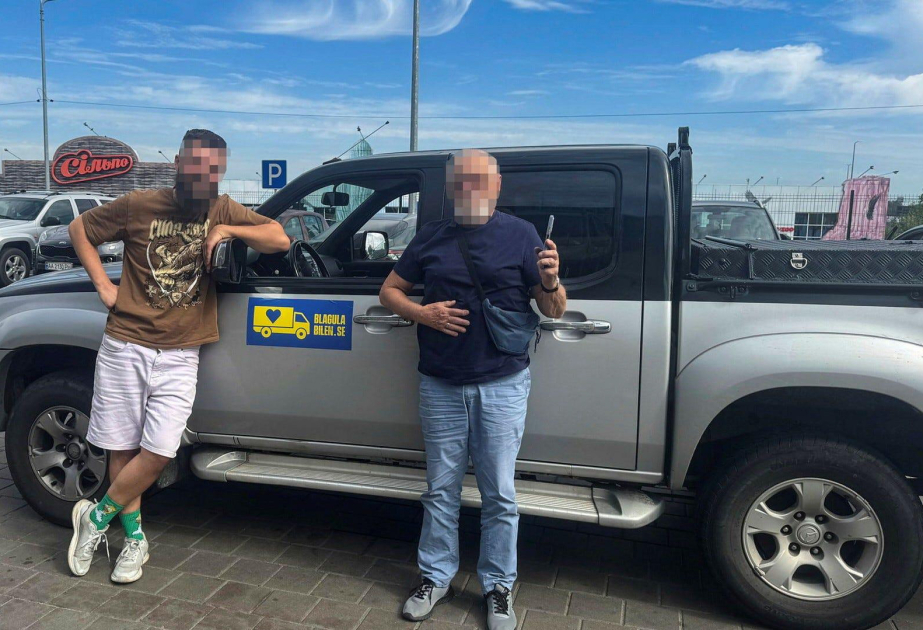 İsveç könüllüləri Ukraynaya rekord sayda avtomobil göndəriblər