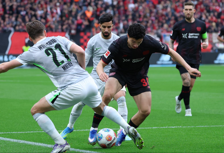Bundesliga: Leverkusen schlägt Wolfsburg 6:3, Freiburg unterliegt München 2:3
