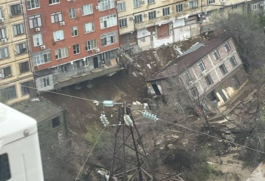 Наводнение в Дагестане привело к обрушению жилого дома