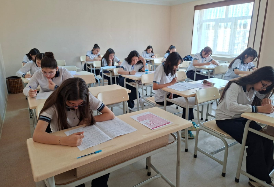 Naxçıvanda üçüncü buraxılış qiymətləndirmə monitorinqində 4 minə yaxın şagird iştirak edib