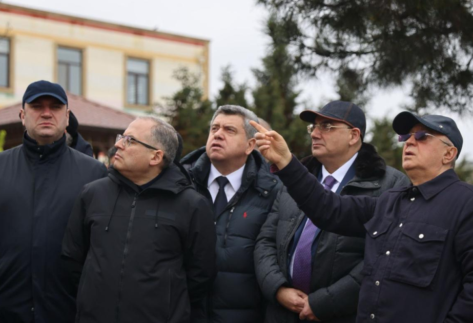 Minister Heydarov besucht Erdrutschgebiet in Badamdar