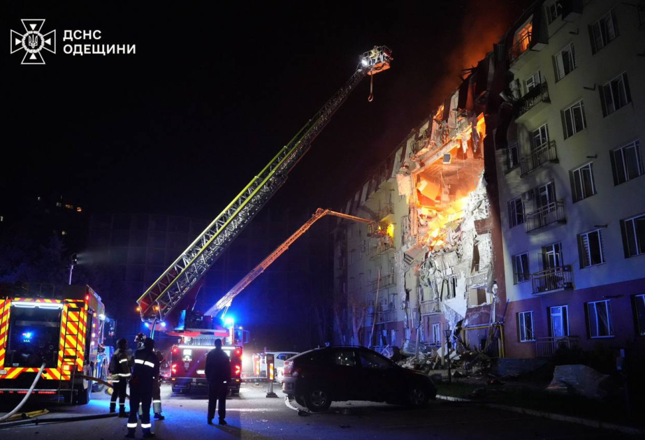 Последствия удара по жилой застройке Одессы, есть погибшие  ФОТО  ВИДЕО