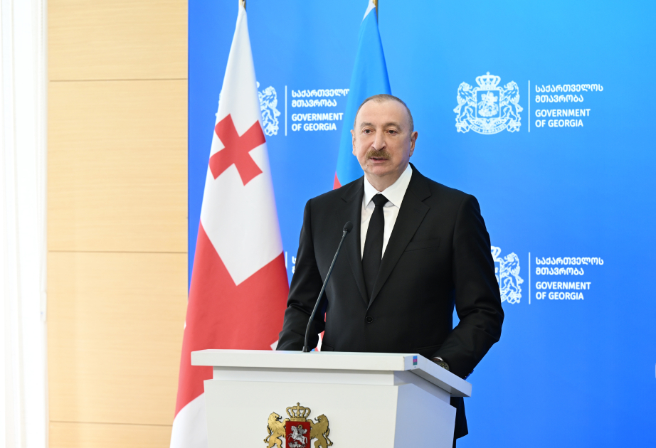El Presidente de Azerbaiyán: “Estoy seguro de que mi visita dará un nuevo impulso a las relaciones entre los dos países hermanos”