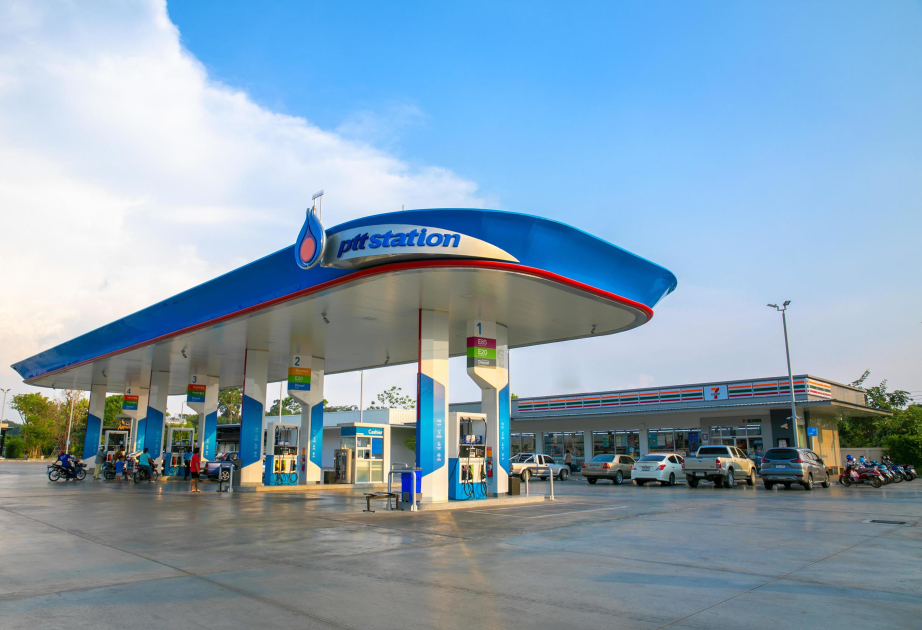 Thailand mulls night-time curbs on petrol sales to conserve fuel